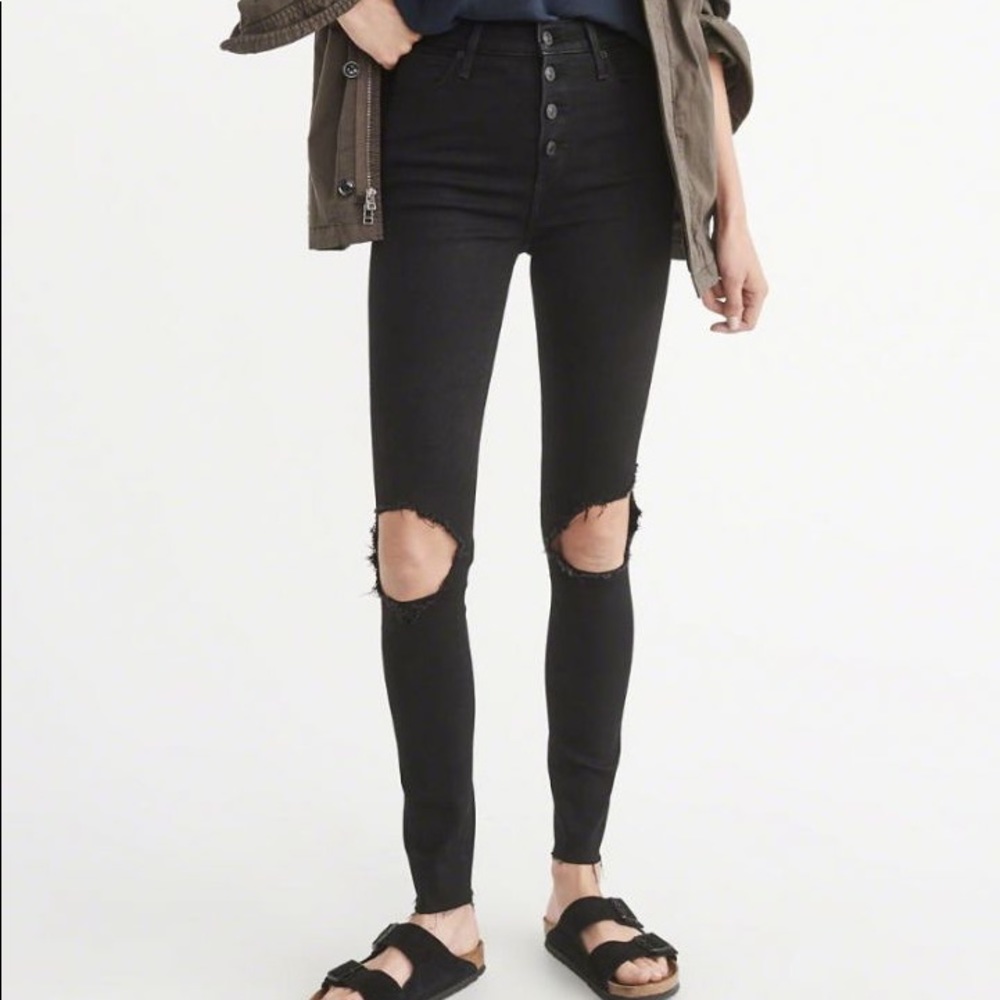 Black ripped skinny jeans